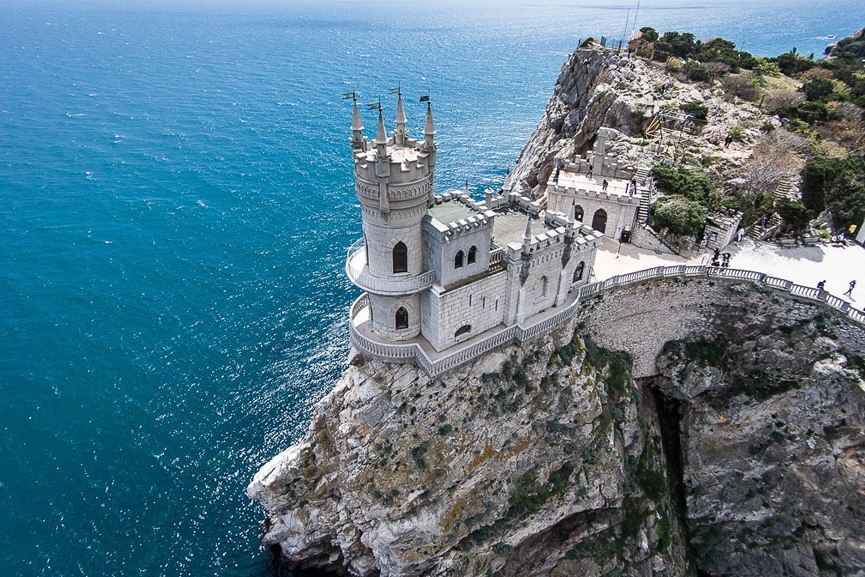 Ласточкино гнездо в Крыму: где находится, история замка