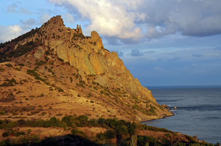 Гора Карадаг в Крыму - фото 11